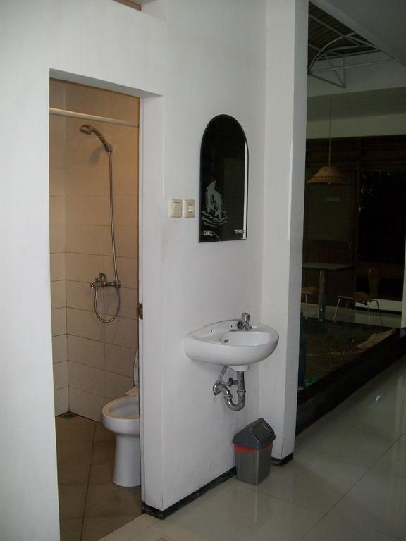 Krowi Inn Surabaya Rum bild