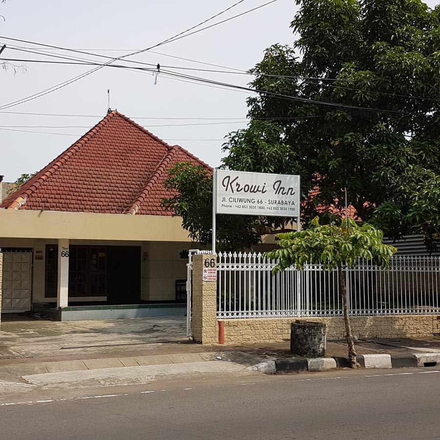 Krowi Inn Surabaya Exteriör bild